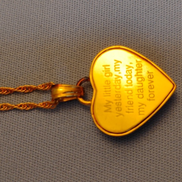 The Danbury Mint "My Little Girl" Heart Necklace Center Cross & Danbury Gift Box - Picture 3 of 7